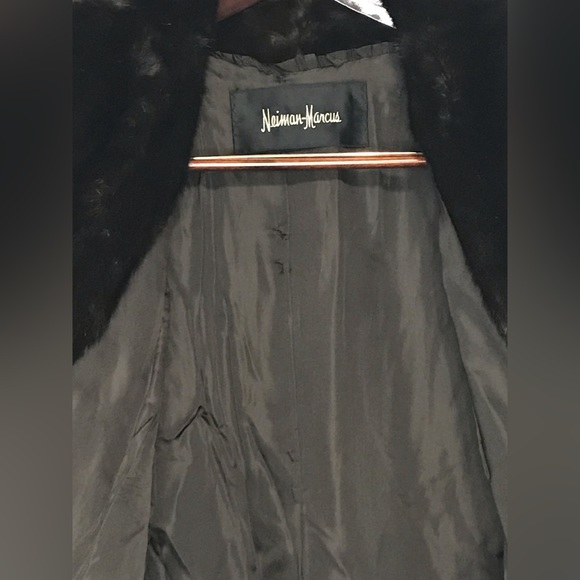 Stunning Vintage trench length Neiman-Marcus Custom Fur Coat! Beaver?!? - Picture 5 of 12